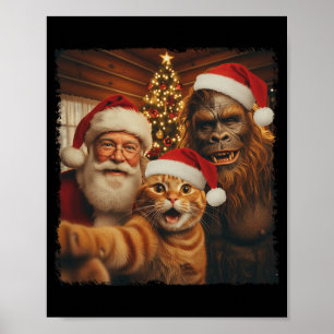 Poster Foto Engraçada de Gato com Sasquatch e Papai Noel 