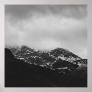 POSTER FOTO GRAYSCALE DA MONTANHA COBERTA POR NEVE