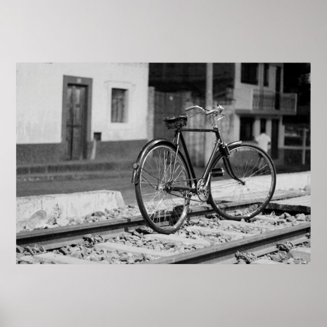 POSTER FOTO GRAYSCALE DE BICICLETA VIAGEM AO TRABALHO (Frente)