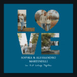 Poster Foto Personalizada de Aniversário<br><div class="desc">Celebre a sua história de amor com este impressionante cartaz de fotos personalizado de aniversário. Apresenta um layout de colagem elegante que exibe lindamente as suas memórias favoritas juntos, completo com os seus nomes personalizados e mensagem de aniversário. Impressão de alta qualidade em papel premium garante cores vibrantes e detalhes...</div>