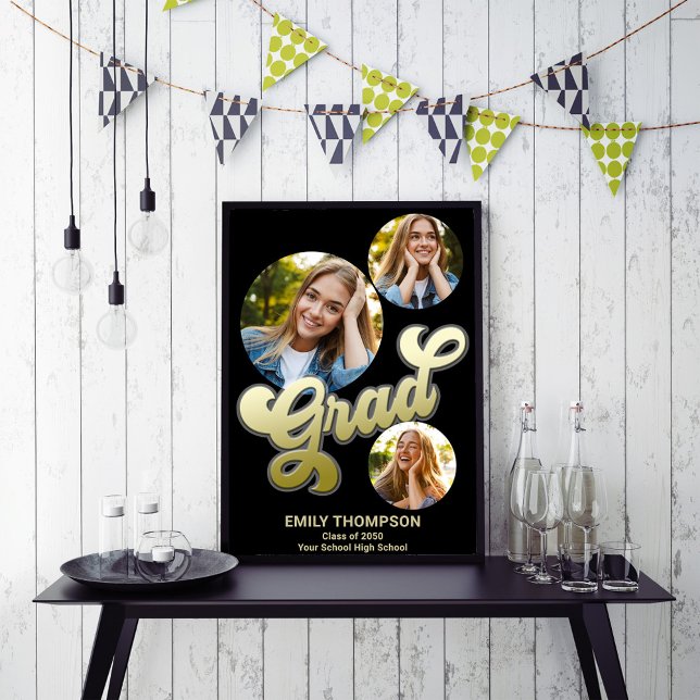 Poster Foto Personalizada de Sinal de Festa de formatura  (Graduation party photo poster with gold retro style calligraphy)