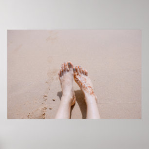 Poster Fotografia seletiva dos pés com tatuagem em