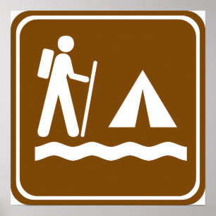 Poster Fuga de caminhada com sinal de acampamento da
