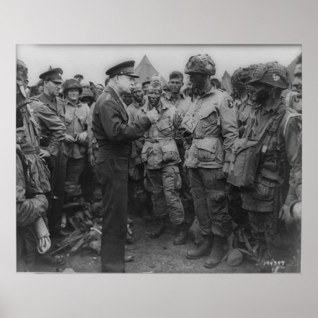 Póster General Dwight D. Eisenhower com Paraquedistas (Frente)