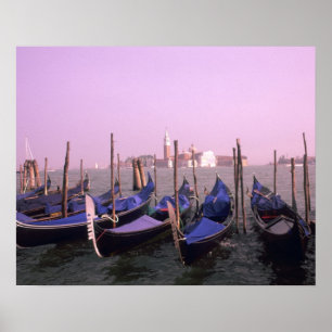 Póster Gondolas prontas para turistas em Veneza Itália