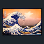 Poster Grande Onda de Kanagawa e Monte Fuji Mar do Japão<br><div class="desc">Uma grande onda Tsunami na costa de Kanagawa, Japão, mar e Monte Fuji ao fundo. Arte de xilogravura japonesa vintage de Katsushika Hokusai (1760-1849) está em domínio público.</div>