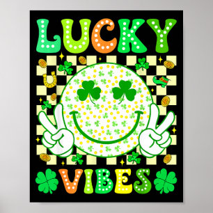 Poster Groovy Dia de São Patrício Vibrações Sortudas Trev