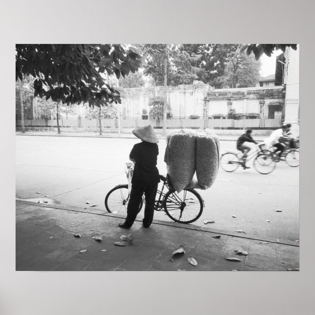 Póster Hanoi Vietnã, Mulher de Entrega de Bicicleta (NR) (Frente)