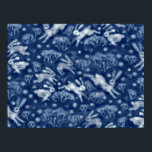 Poster Hares Snow Field White Rabbits Invernos Animais de<br><div class="desc">Poster com pintura de lã em tons azuis,  lebres brancas bonitas saltando em campo de neve. Agulha e felicidade,  manipulação digital,  2020 © Clipso-Callipso / Julia Khoroshikh www.clipsocallipso.art #winterferiados #whiterabbits #holidaycard #holidaygreeBom #posters #wallart #zazzlemade</div>