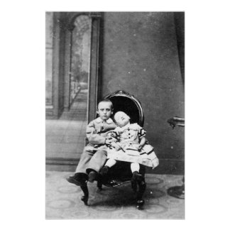 Póster Haunting Vintage Sibling Portrait