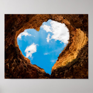 Póster Heart-shaped cave opening to sky