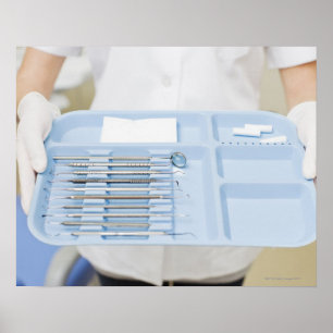 Poster Higienista dental que guardara a bandeja de dental