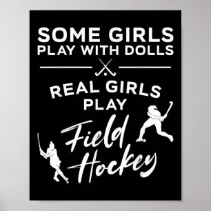 Poster Hóquei em Campo Algumas Meninas Jogam Com Bonecas