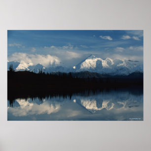 Póster Horizonte do lago mirror com floresta & as
