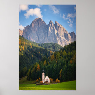 Poster Igreja em frente às montanhas Dolomitas na Itáli