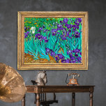 Poster Irises, Vincent van Gogh<br><div class="desc">O mais original é o desenho dos irlandeses. Ao contrário das flores impressionistas em que as plantas são manchas de cor sem forma, essas são cuidadosamente estudadas por suas formas e individualizadas, com a mesma sinceridade e precisão que os retratos de Van Gogh; ele descobre uma infinita variedade de silhuetas...</div>