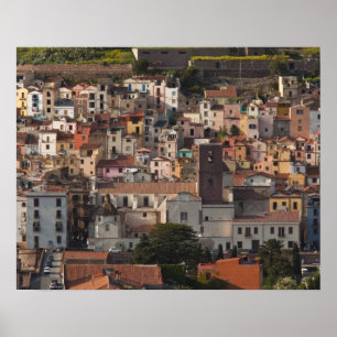 Póster Itália, Sardenha, Bosa. Vista da cidade com Castel