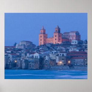 Póster Itália, Sicília, Cefalù, Vista com Duomo a partir