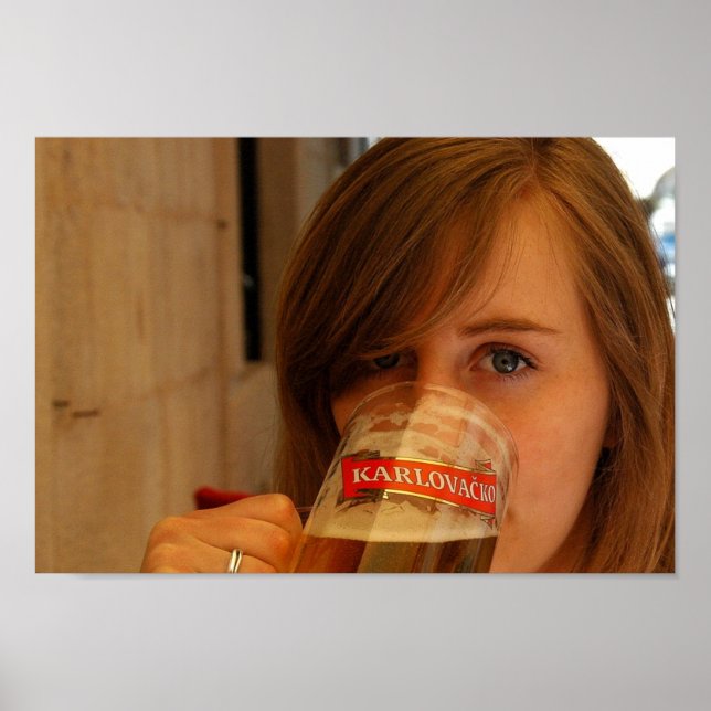 Poster Karlovacko Girl (Frente)