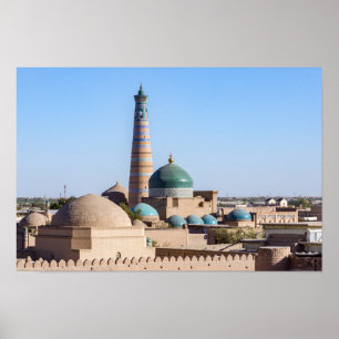 Poster Khiva, Uzbequistão - Minarete e Mesquita Islam Kho