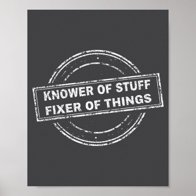 Poster Knower Of Stuff Fixer Of Things Funny Stamp  (Frente)