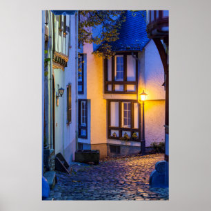 Poster Lâmpada de Lit Street na Rua Cobbled