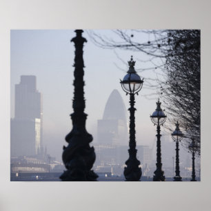 Póster Lampposts by River Thames