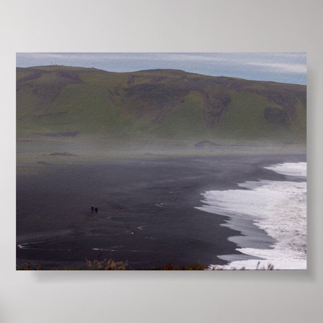 Poster Landscape of the black beach in Iceland (Frente)