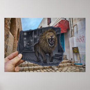 Póster Lápis contra a câmera - leão poderoso