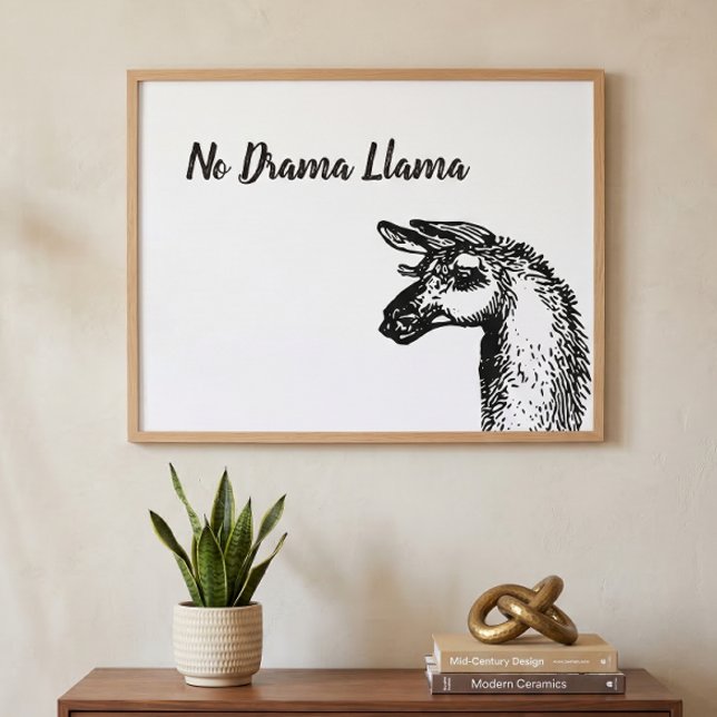 Poster Lhama Engraçada e Atrevida Sem Desenho Dramático P (Criador carregado)