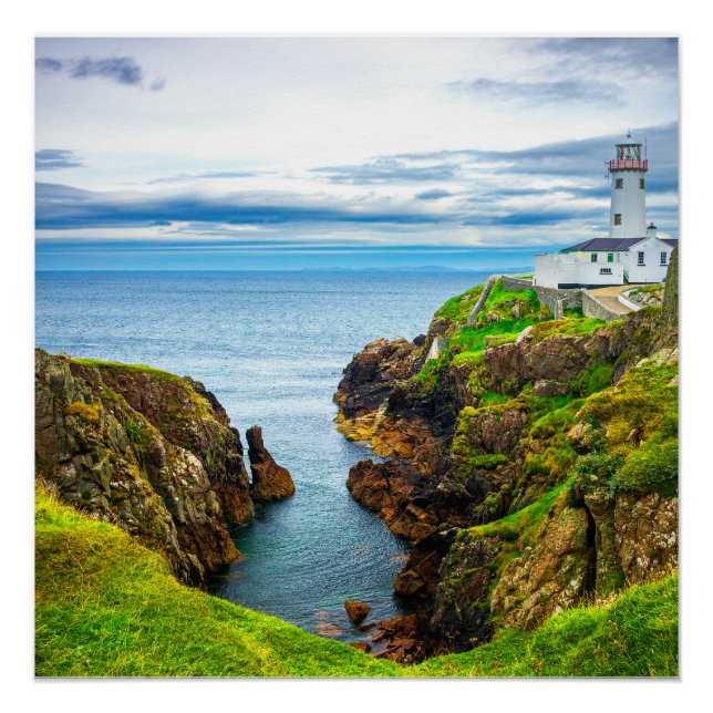 Póster Light Over the Edge – Fanad Head Lighthouse (Frente)