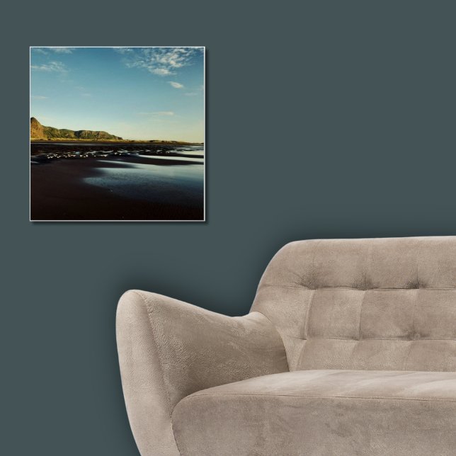 Póster Linda Foto da praia de Karekare (Beautiful Karekare Beach Shore Photo Poster, Square New Zealand Vacation Photo)