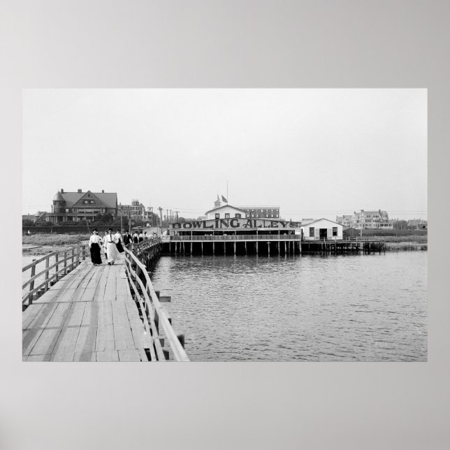 Póster Longe da entrada, 1904 (Frente)