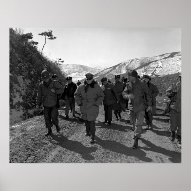 Poster MacArthur na Coreia (Frente)