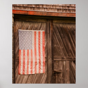 Poster Maine, Bandeira Americana desbotada na porta de um