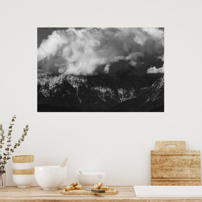 Poster Majestosa montanha sob as nuvens (Cozinha)