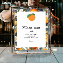 Mamãe-osa A Little Cutie está no caminho do Chá de