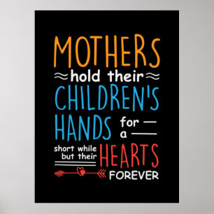 Poster Mamãe Presente Mães Seguram As Mãos Dos Filhos