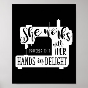 Poster Máquina De Costura Ela Trabalha Com As Mãos Em Ale