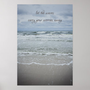 Poster Mar majestoso com ondas sob o céu tempestuoso