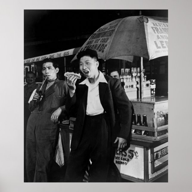 Poster Marinheiros chineses comem Comida de lixo, 1942 (Frente)