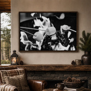 Poster Marshmallows Tostando Sobre as Chamas da Fogueira 