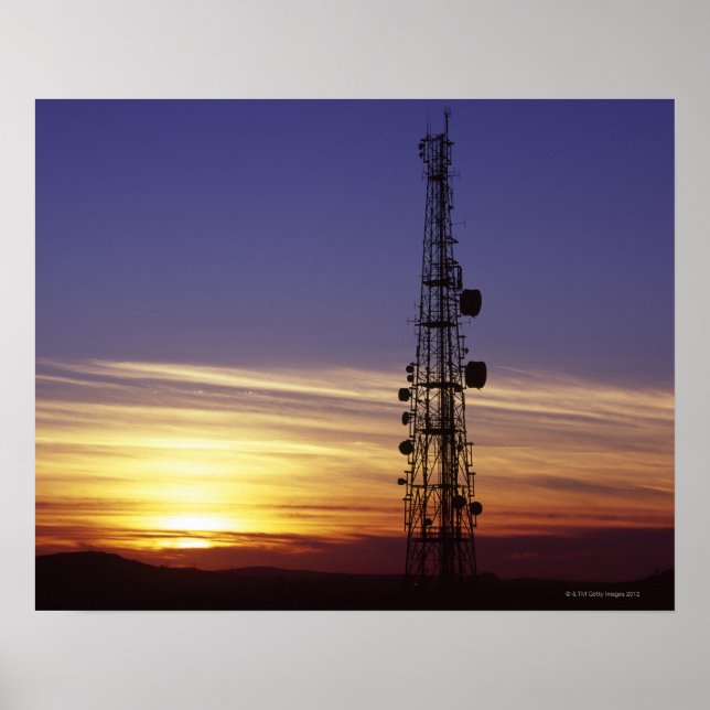 Póster Mast de telecomunicações no pôr do sol (Frente)