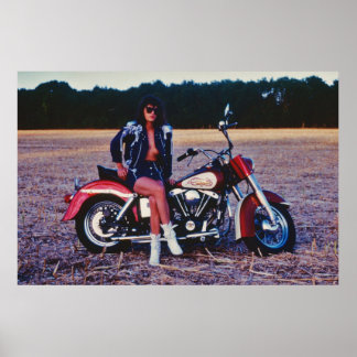 Póster Menina Clássica De Pinup Em Uma Moto