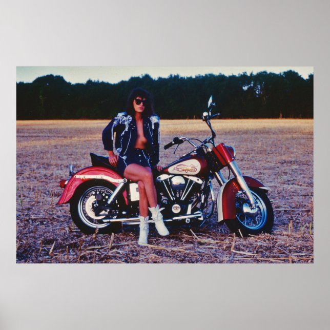 Póster Menina Clássica De Pinup Em Uma Moto (Frente)