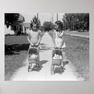 Póster Meninas que empurram os carrinhos de bebê, 1941.