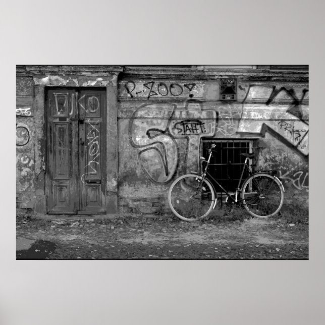 Poster - Mentira De Bicicleta Contra Parede (Frente)