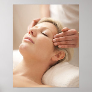 Póster MODELO LIBERADO. Facial.