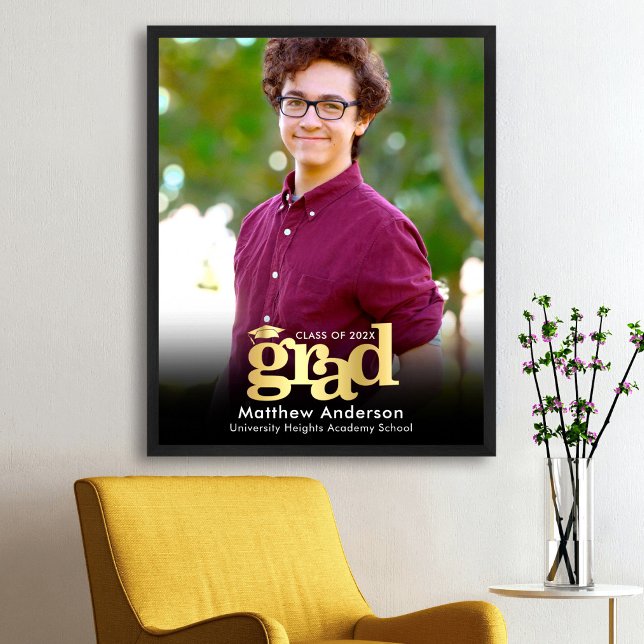 Poster Moderna Tipografia em Negrito com Graduação Dourad (Criador carregado)