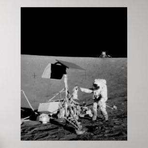Póster Módulo Astronauta e Lunar Apollo 12 na Lua